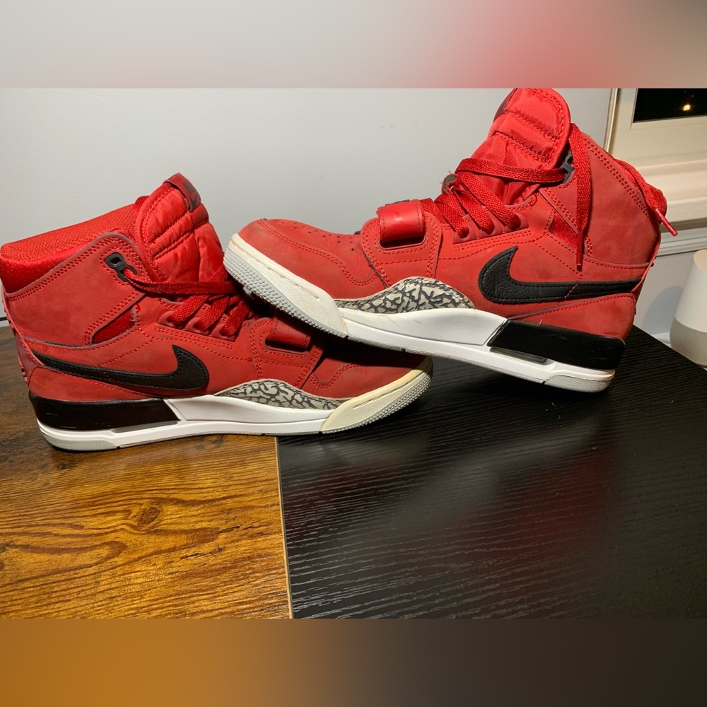 Jordan legacy’s 312 “Toro”